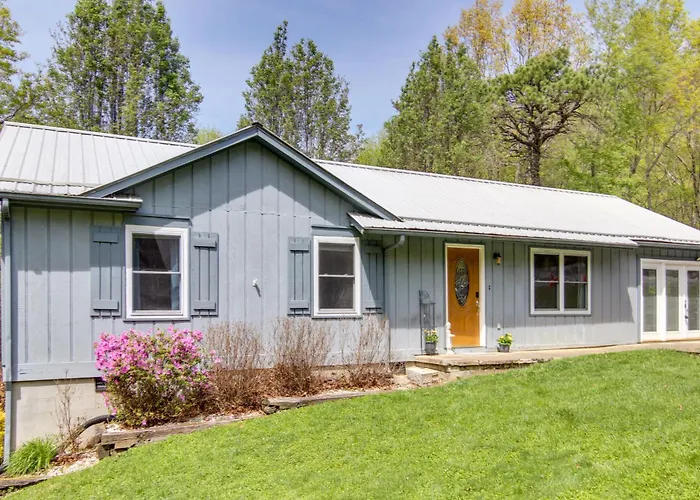 Pet-Friendly Black Mountain Vacation Home W/ Deck